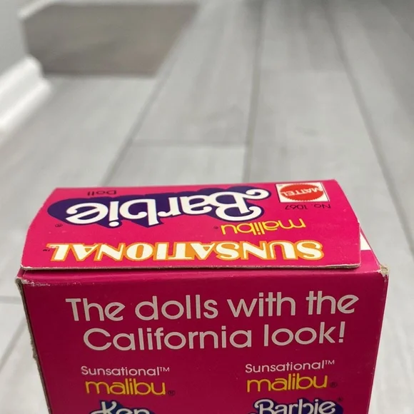 Vintage 1981 Sunsational Malibu Barbie - Picture 7 of 7